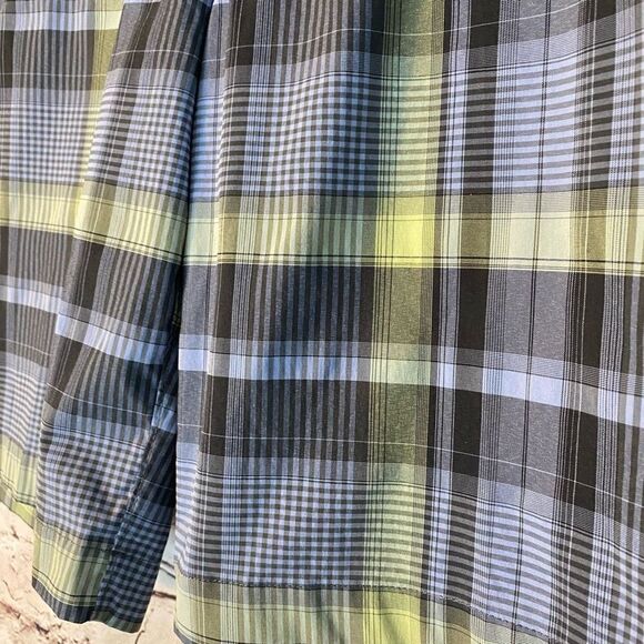 PGA Tour Golf Shorts Plaid Flat Front Blue Green Lightweight 5-Pocket Size 38 - Picture 2 of 6